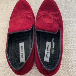 Steve Madden Men's Skull Casual Slip on Cranium Burgundy Velvet Smoking Loafers